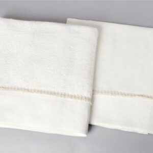 Εκρού λαδόπανο με μεγάλη φάσα εκρού λινό και τρεσάκι 222822